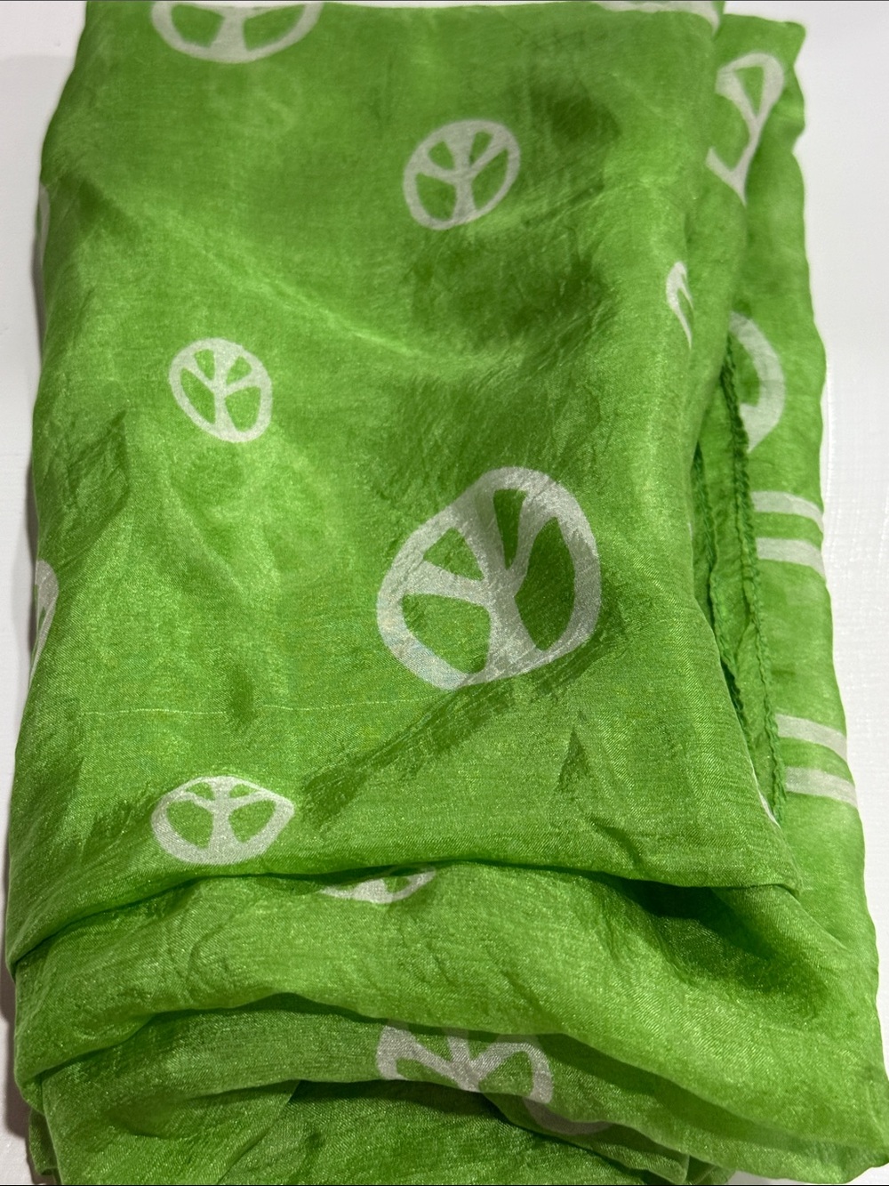 Raj Green & White Peace Sign Silk Scarf 🧣 36” square